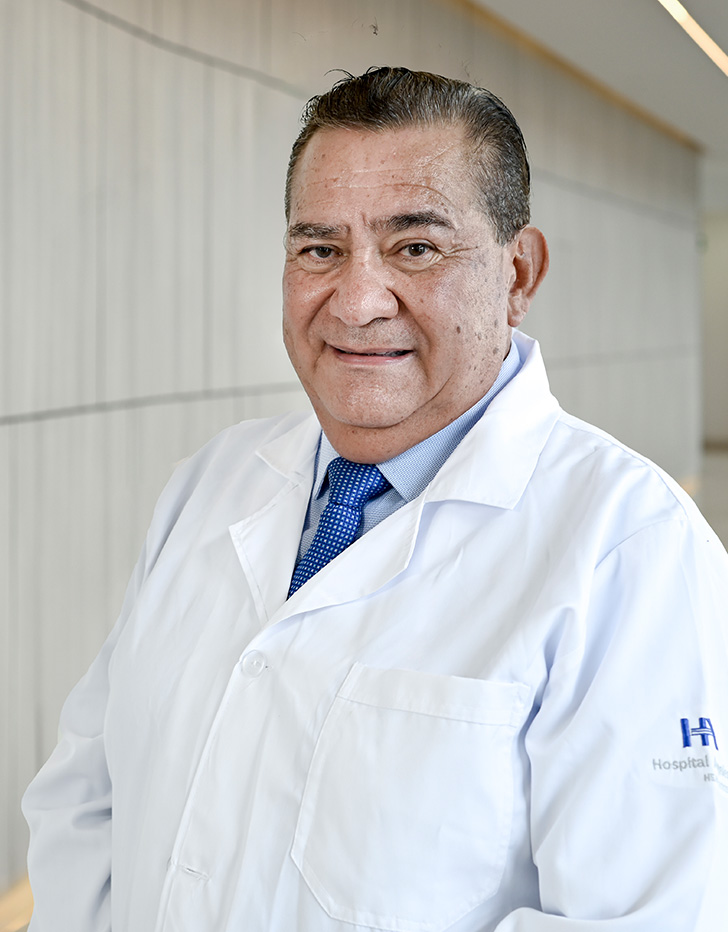 Es la foto de perfil de un ortopedista y traumatólogo en Puebla de Hospital Angeles.